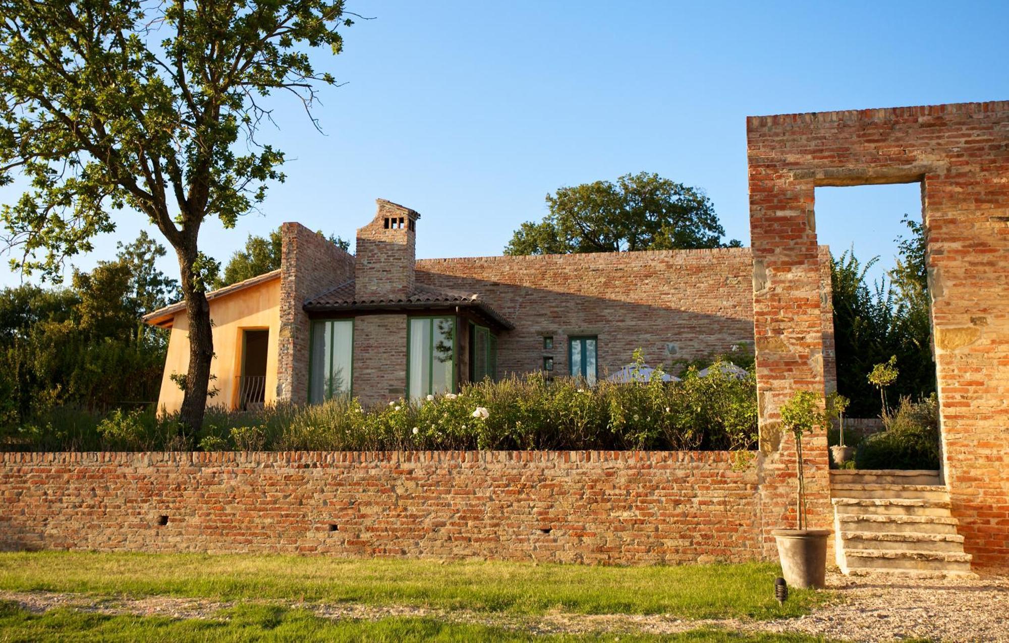 Fontelunga Hotel & Villas Pozzo  Екстер'єр фото