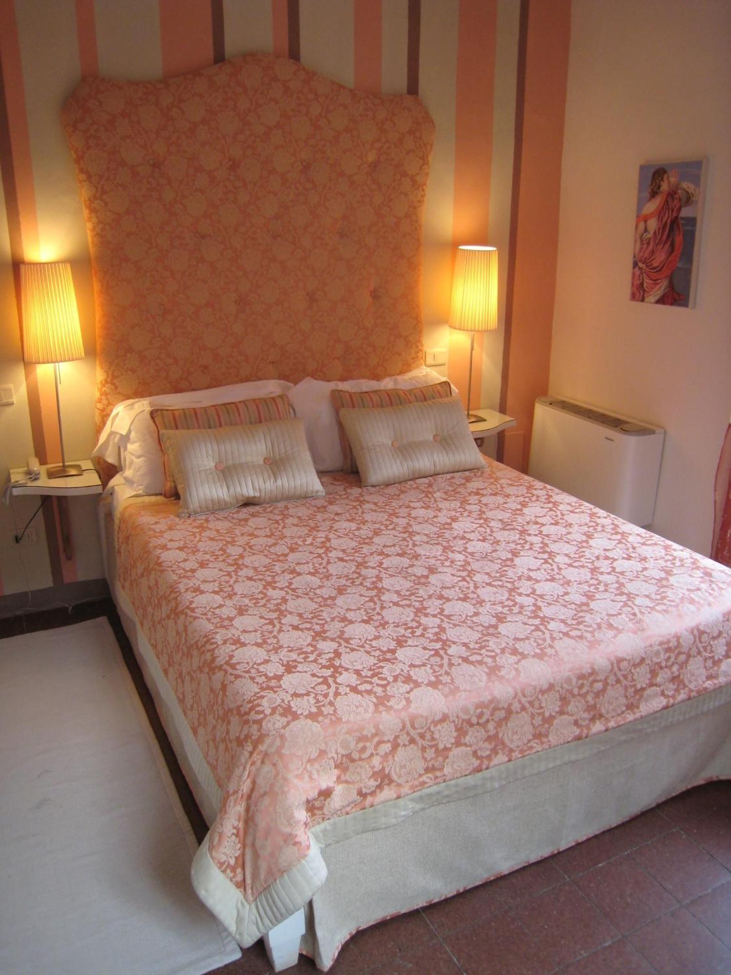 Fontelunga Hotel & Villas Pozzo  Екстер'єр фото