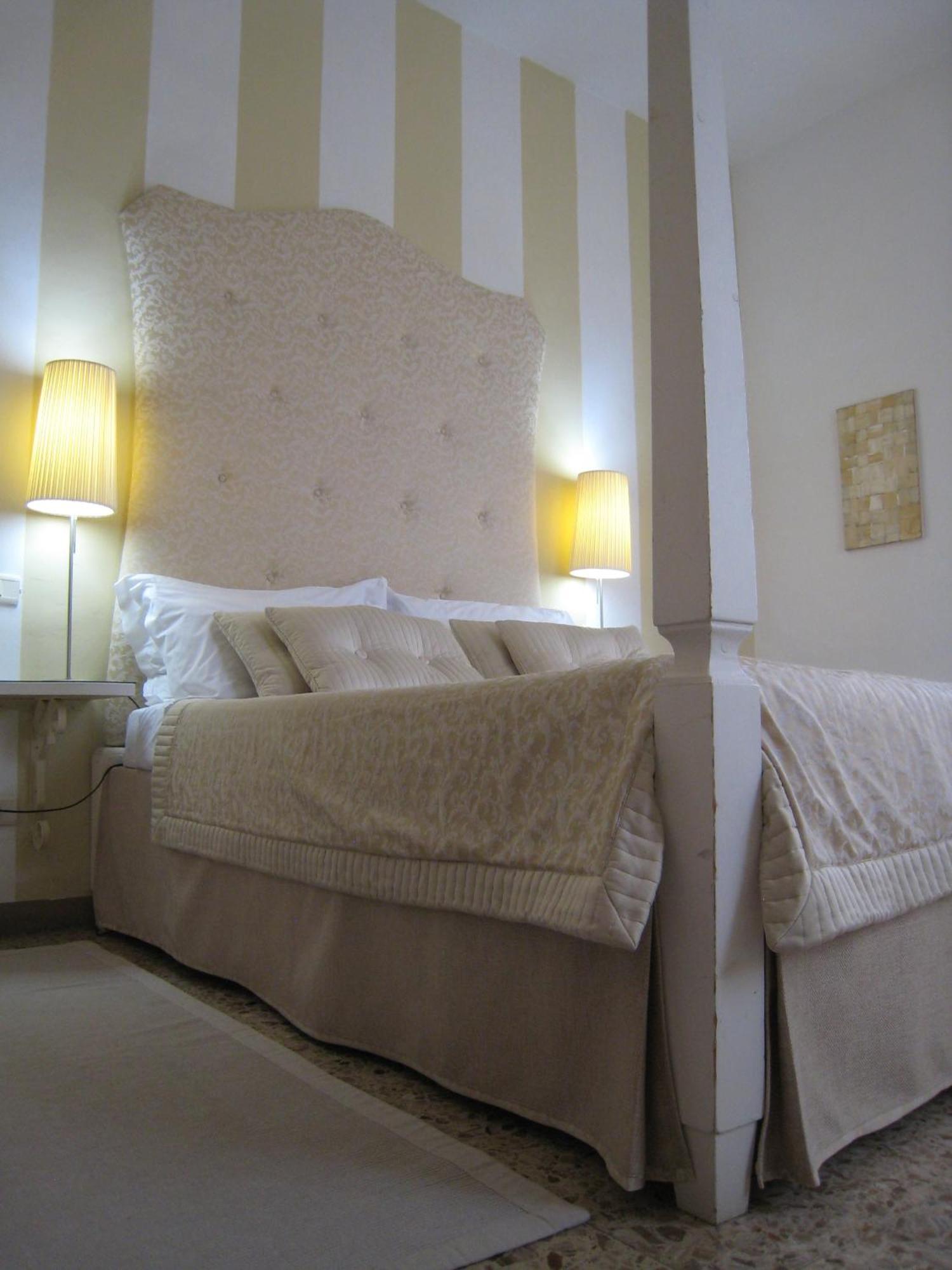Fontelunga Hotel & Villas Pozzo  Екстер'єр фото